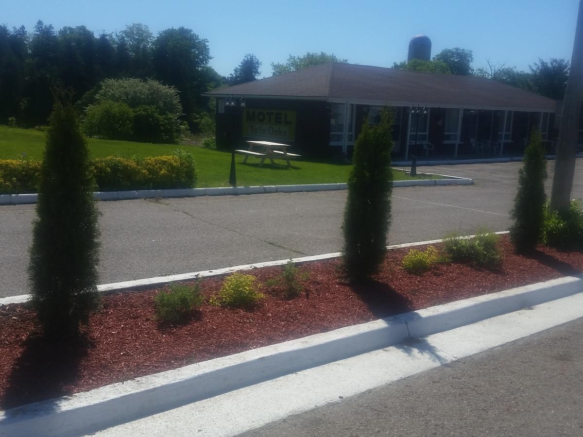 Twin Oaks Motel Orono Exteriér fotografie